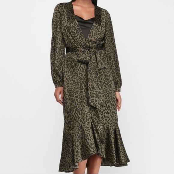 NWT Express Leopard Print Midi Dress - Picture 1 of 9